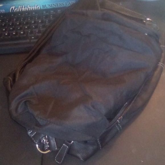 Shoulder Bag with adjustable strap - Picture 4 of 4